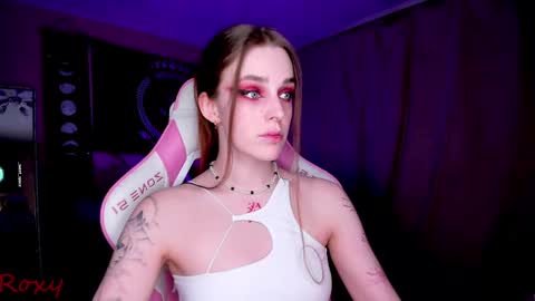 Roxy online show from 02.16.25