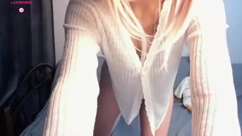 Mia online show from 07.19.26