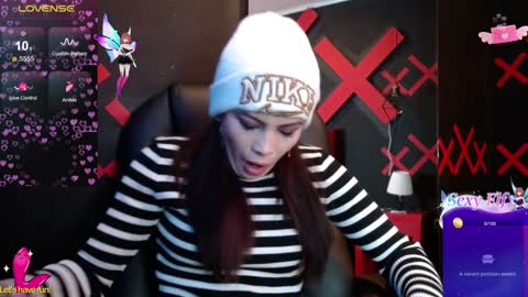 Yuyi online show from 02.06.25