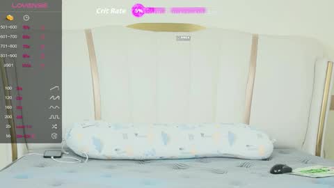 _zizi_ online show from 10.10.25