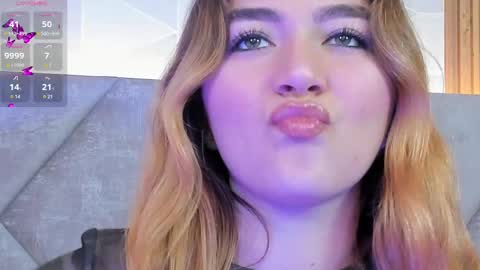 Daniela Brown online show from 03.06.25