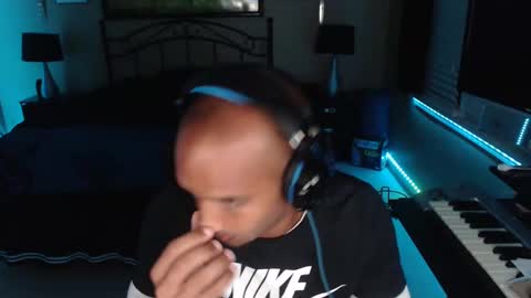 Snapshot of a4orce chatting on 10.14.25 a4orce online show from 10.14.25