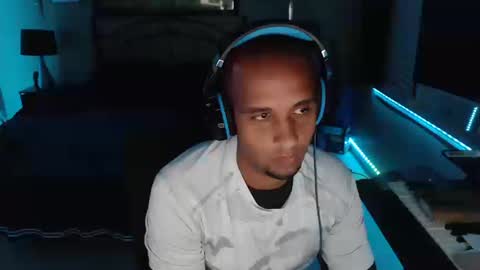 Snapshot of a4orce chatting on 10.16.25 a4orce online show from 10.16.25