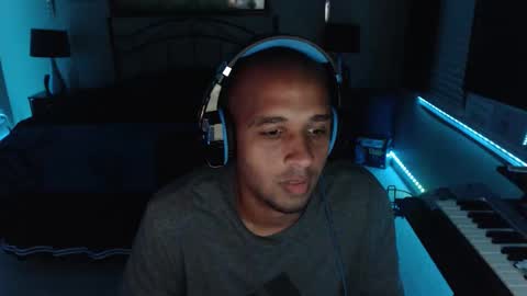 Snapshot of a4orce chatting on 10.25.25 a4orce online show from 10.25.25