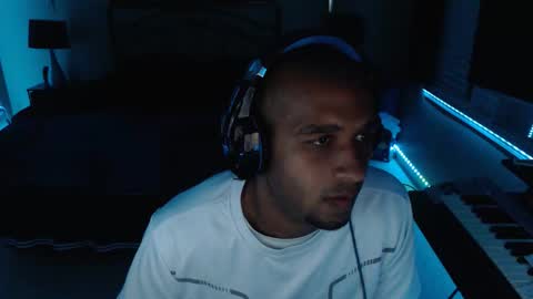 Snapshot of a4orce chatting on 10.28.25 a4orce online show from 10.28.25