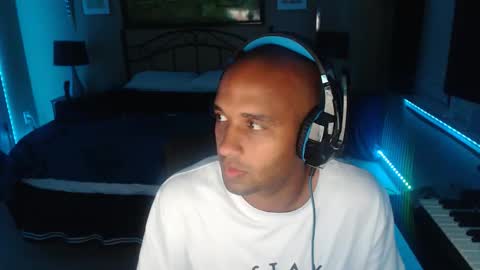 Snapshot of a4orce chatting on 11.15.25 a4orce online show from 11.15.25