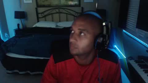 Snapshot of a4orce chatting on 11.16.25 a4orce online show from 11.16.25