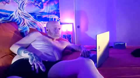 a_bad_guy_duh online show from 10.09.25