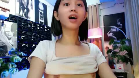 Snapshot of a_r_i_a_n_n_a chatting on 02.17.26 Lovely Yana online show from 02.17.26