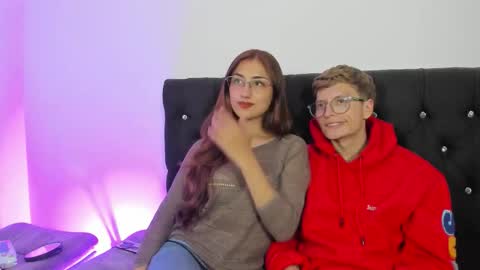 A Sexy Couple online show from 12.04.25