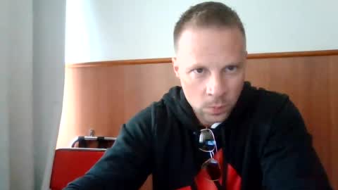 Long distance cumshot online show from 08.08.26