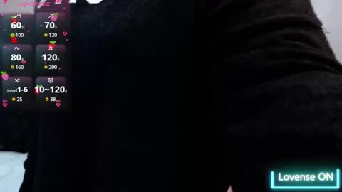 Snapshot of aabby_lee chatting on 10.27.25 Abby Lee online show from 10.27.25