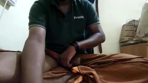 Aachujos online show from 10.20.25