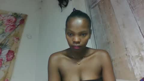 Snapshot of aadienne chatting on 05.07.26 aadienne online show from 05.07.26