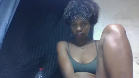 Snapshot of aadienne chatting on 05.09.26 aadienne online show from 05.09.26