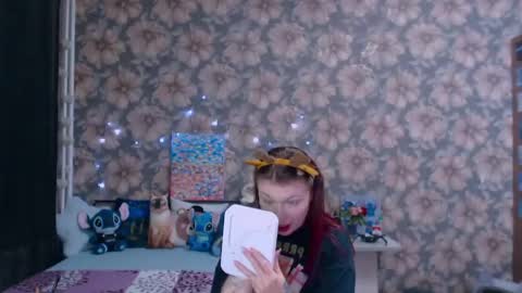 Snapshot of aalicebubble chatting on 05.26.26 Alice online show from 05.26.26