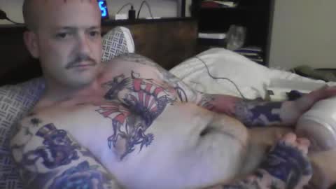 Snapshot of aarmun37 chatting on 02.25.25 aarmun37 online show from 02.25.25