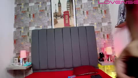 Aaron y Antonella online show from 04.12.26