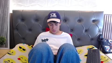 Aaron online show from 12.02.24