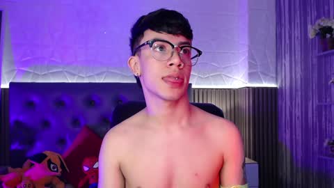 Aaron online show from 12.21.24