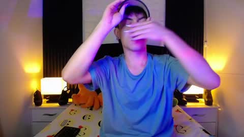 Aaron online show from 01.03.25