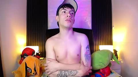 Aaron online show from 01.04.25