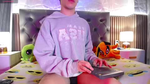 Aaron online show from 02.05.25