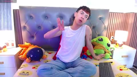 Aaron online show from 02.11.25