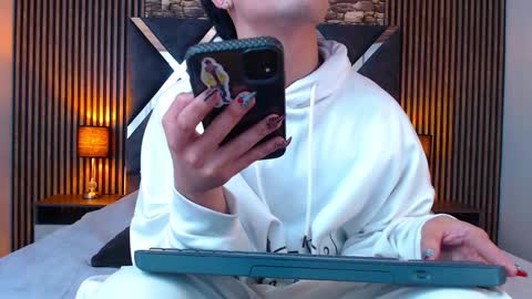 Aaron online show from 09.22.25