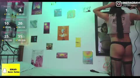 Snapshot of aaron_darkus chatting on 09.30.25 Aaron online show from 09.30.25