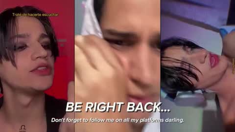 Snapshot of aaron_darkus chatting on 10.26.25 Aaron online show from 10.26.25