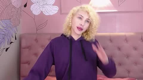 Snapshot of aaron_fordd chatting on 12.01.25 Aaron fordd online show from 12.01.25