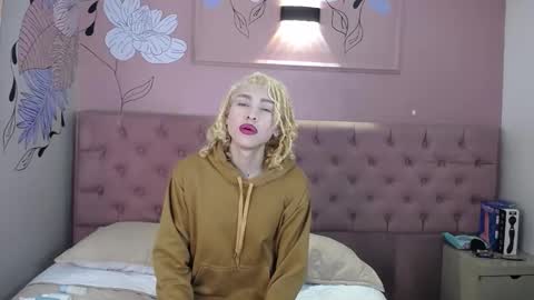 Snapshot of aaron_fordd chatting on 12.02.25 Aaron fordd online show from 12.02.25