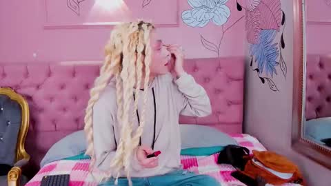 Snapshot of aaron_fordd chatting on 12.22.25 Aaron fordd online show from 12.22.25