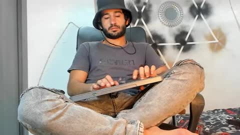 aaron_haren1 online show from 09.18.25