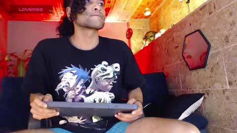 Aaron and Jassell online show from 01.05.25