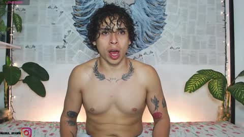 Snapshot of aaron_manuel chatting on 12.31.24 Manul online show from 12.31.24