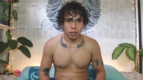 Snapshot of aaron_manuel chatting on 01.02.25 Manul online show from 01.02.25