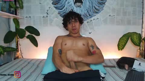 Snapshot of aaron_manuel chatting on 01.08.25 Manul online show from 01.08.25