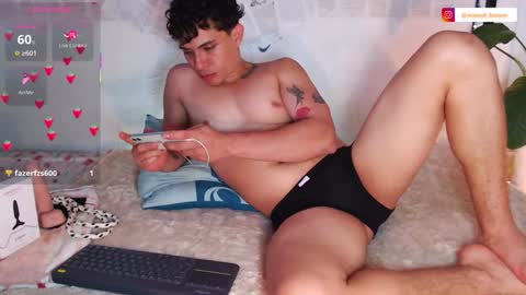 Snapshot of aaron_manuel chatting on 01.31.25 Manul online show from 01.31.25