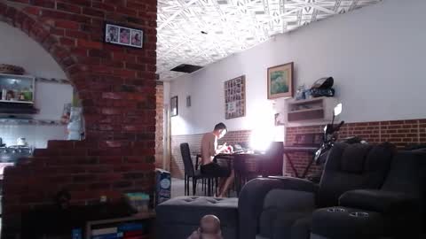 Snapshot of aaron_smitt chatting on 01.12.26 aaron_smitt online show from 01.12.26