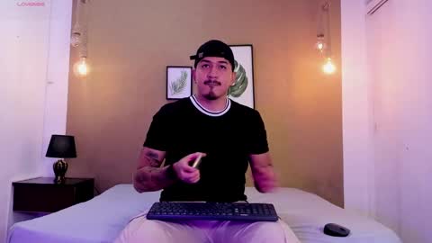 Your aron  online show from 03.11.25