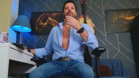 Aaron online show from 10.02.25