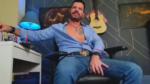 Aaron online show from 10.21.25