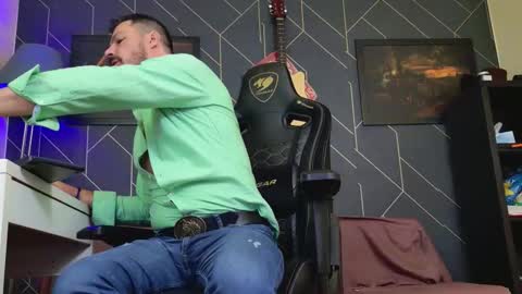 Aaron online show from 12.05.25