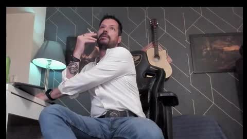 Snapshot of aaronbomer chatting on 02.12.26 Aaron online show from 02.12.26