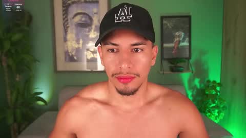 Snapshot of aaronfox_ chatting on 02.28.25 AARON online show from 02.28.25