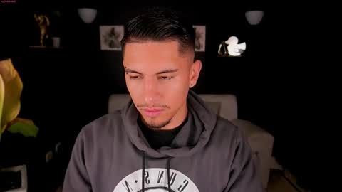 Snapshot of aaronfox_ chatting on 09.15.25 AARON online show from 09.15.25