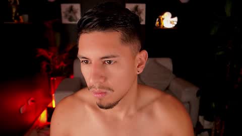 Snapshot of aaronfox_ chatting on 09.30.25 AARON online show from 09.30.25