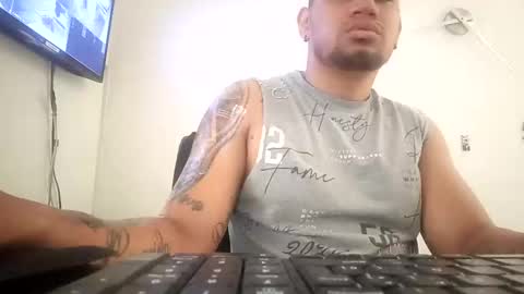 ig aaron hunter123 online show from 01.04.25